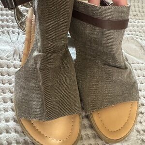 Blowfish Tan and Brown Women's Sandals